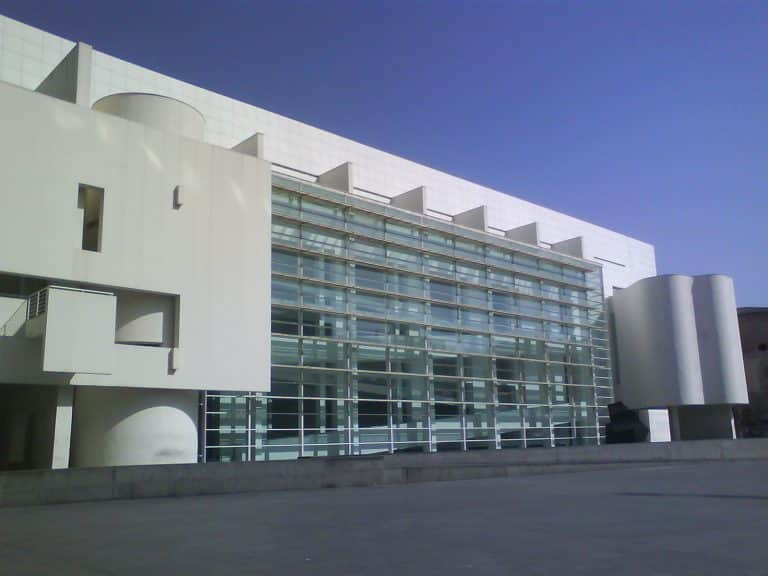 MACBA – BARCELONA MUSEUM OF CONTEMPORARY ART