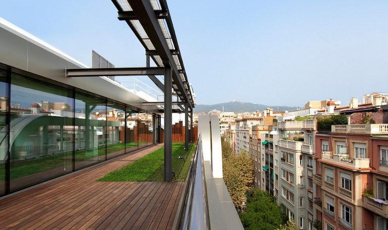 TGA OFFICES IN TRAVESERA DE GRACIA, BARCELONA